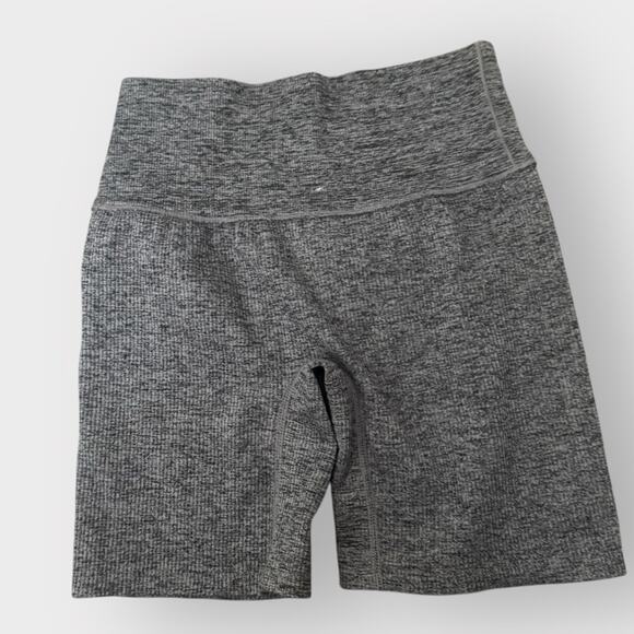 Colsie Gray Ribbed Biker Shorts, Crossover Waist, Medium - Picture 4 of 5